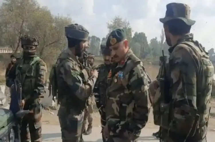 उत्तरी कश्मीर के सुंबल में ग्रेनेड से सेना के काफिले पर आतंकी हमला, 6 घायल
