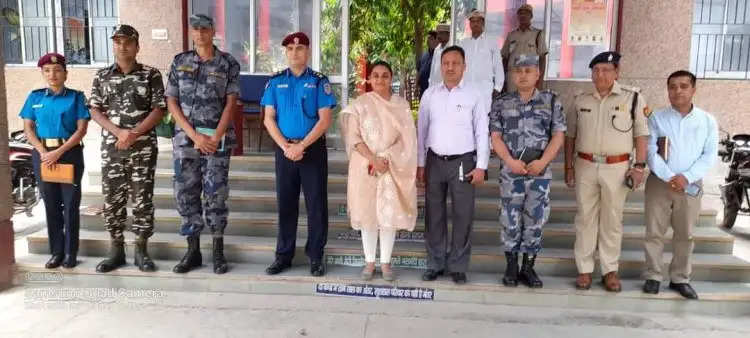 भारत नेपाल अंतरराष्ट्रीय सीमा पर सुरक्षा एवं निगरानी को लेकर नेपाल राष्ट्र के दांग जिले के अधिकारियों के साथ जिलाधिकारी की बैठक संपन्न