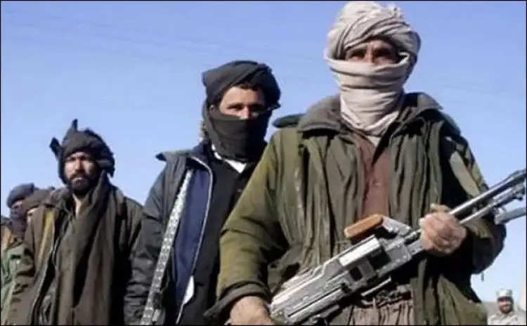 तालिबान का क्रूर चेहरा फिर बेनकाब, भारी भीड़ के सामने 3 महिलाओं-9 पुरुषों को मारा ……