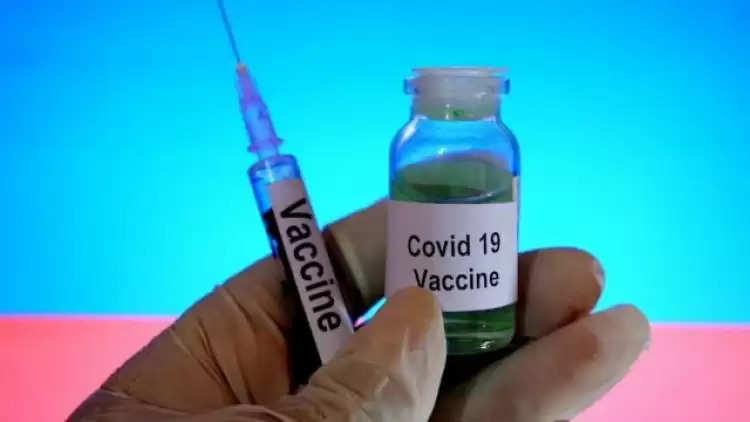 उत्तर प्रदेश मे बीमार व बुजुर्गो को लगाया गया कोरोना टीका
