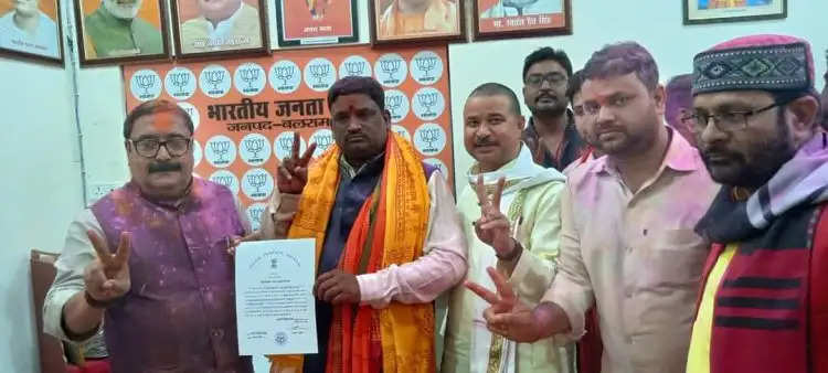 बलरामपुर के विकास पुरुष राज्य मंत्री पलटू राम लगातार दूसरी बार चुनाव जीत कर रचा इतिहास