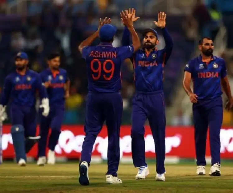 अफगानिस्तान पर भारत की बड़ी जीत से बदला सेमीफाइनल का समीकरण, जानिए कैसे पहुंचेगी टीम इंडिया