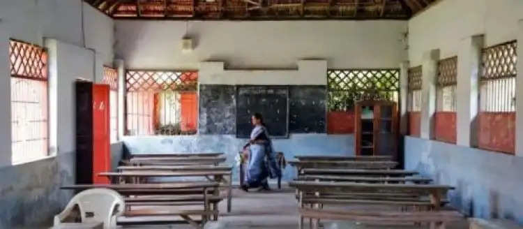 शिक्षकों की कमी से भगवान भरोसे चल रही बच्चो की पढ़ाई, 150 सरकारी स्कूलों में गिने चुने शिक्षक