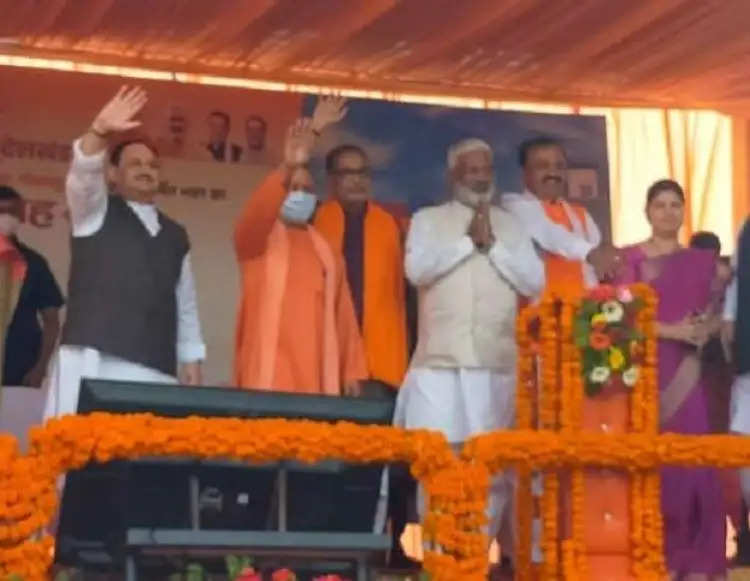 सीएम योगी की मौजूदगी में कानपुर से भाजपा राष्ट्रीय अध्यक्ष ने किया नौ जिलों के पार्टी कार्यालयों का शुभारंभ