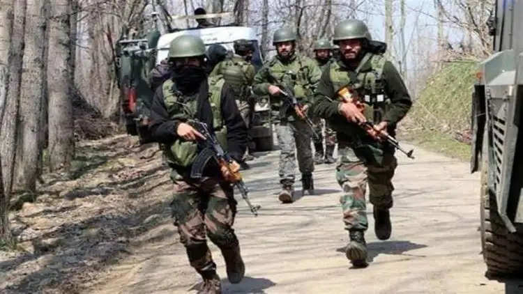 Kashmir Target Killing: शोपियां में श्रमिकों पर आतंकियों का ग्रेनेड हमला, दो जख्मी
