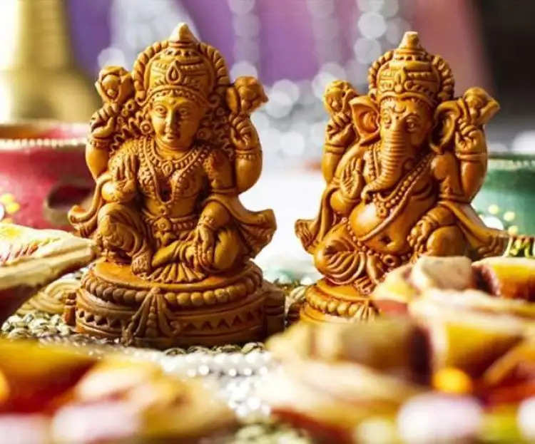 दीपावली के दिन करें भगवान गणेश के इन मंत्रों और आरती का पाठ, होगा शुभ-लाभ