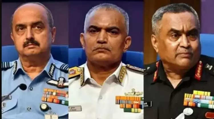 पीएम मोदी से मिलेंगे आज तीनों सेना प्रमुख, अग्निपथ योजना को लेकर पीएम मोदी को देंगे रिपोर्ट