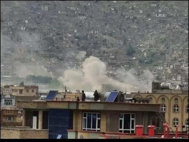 अफगानिस्तान के काबुल में स्कूल के पास बड़ा बम धमाका, कई छात्रों समेत 25 की मौत