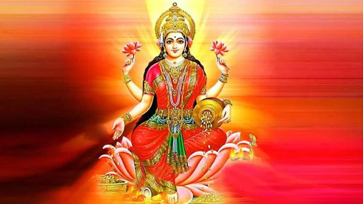 दिवाली से पहले कर लें मां लक्ष्मी के आगमन की तैयारी, बरसेगी सुख समृद्धि