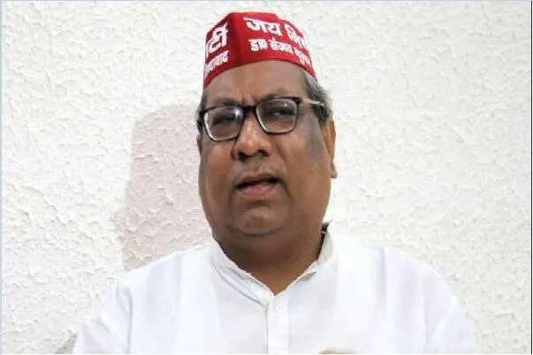राजभर की मुलाकात से संजय निषाद नाखुश, बोले-राजभर अपने बयानों की वजह से हुए जीरो