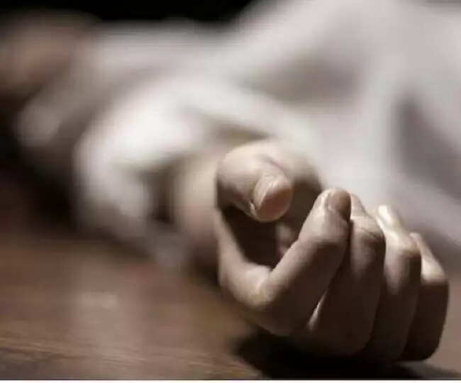 ई-रिक्शा चालक ने खाया जहर, मौत