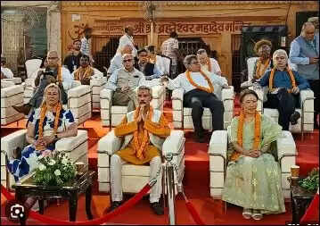 काशी मे 20 देशों के प्रतिनिधि रविवार शाम गंगा आरती में शामिल, जानिए कोन कोन होगा 