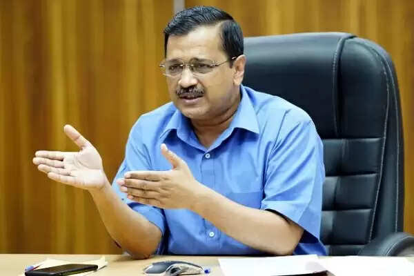 चुनाव आयुक्त को लेकर CM केजरीवाल का बड़ा आरोप, SC को नहीं मानते पीएम मोदी