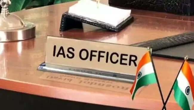UP : विद्युत नियामक आयोग के अध्यक्ष बने सेवानिवृत्त IAS अरविंद कुमार, आठ IAS के तबादले