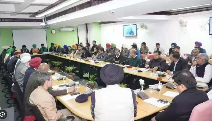  किसानों के विरोध प्रदर्शन के बीच किसान नेता आज फिर केंद्रीय मंत्रियों के साथ बैठक करेंगे, 13 फरवरी से आंदोलन कर रहे है जानिए मामला 