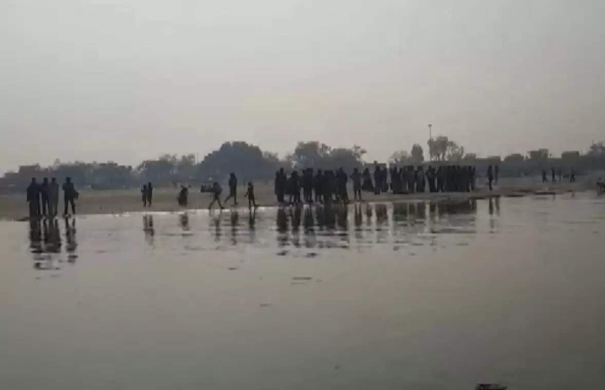 Badaun News: नदी में डूबे MBBS के 5 छात्र, तीन की मौत    