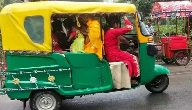 गोरखपुर : अब नशे में नहीं लहराएंगे ऑटो, हटेगी बीच की सीट, कटेगा चालान 