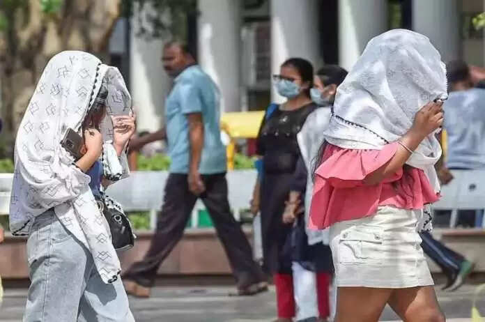 भीषण गर्मी को देखते हुए CM योगी ने दिए सख्त निर्देश, कहा- बाजारों में करें पीने के पानी की व्यवस्था