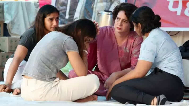 बृजभूषण सिंह के खिलाफ पहलवानों का समर्थन करने पहुंची प्रियंका गांधी, कही ये बात