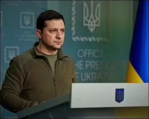 यूक्रेन में राष्ट्रपति वोलोडिमिर जेलेंस्की की हत्या की साजिश में चौंकाने वाली बातें सामने आई हैं, अब यूक्रेन ने अपने स्टेट सिक्योरिटी हेड को हटा दिया जानिए मामला 