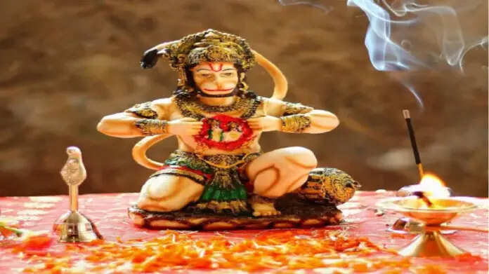 इस मंत्र को बोलते ही हवा में प्रकट हो जाएगी आपकी मनचाही वस्तु, करें ये प्रयोग