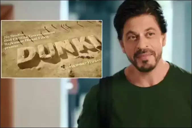 विवादों मे फसी शाहरुख खान की पठान, विवाद के बीच इस फिल्म का फूंका गया पुतला।