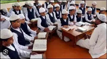 यूपी में 40 हजार से अधिक स्टूडेंट्स ने छोडा मदरसे का एग्जाम, जानिए क्यों