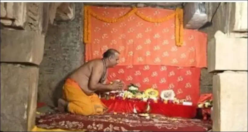  ज्ञानवापी परिसर के तहखाने में हिंदू पक्ष पूजा-पाठ जारी रखेगा इसके खिलाफ दाखिल की गई याचिका को हाईकोर्ट ने खारिज किया जानिए मामला 