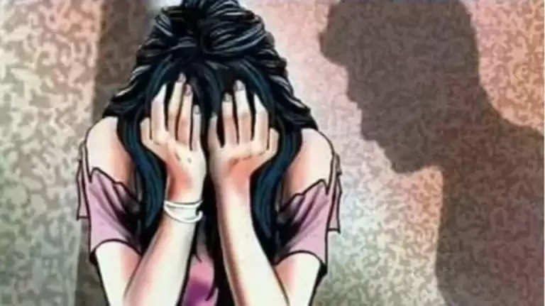 ससुर ने 7 महीने की प्रेग्नेंट बहू से किया बलात्कार, आवाज उठाने पर घर से निकाला